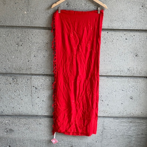 NWT Embroidered Sarong - Picture 2 of 7